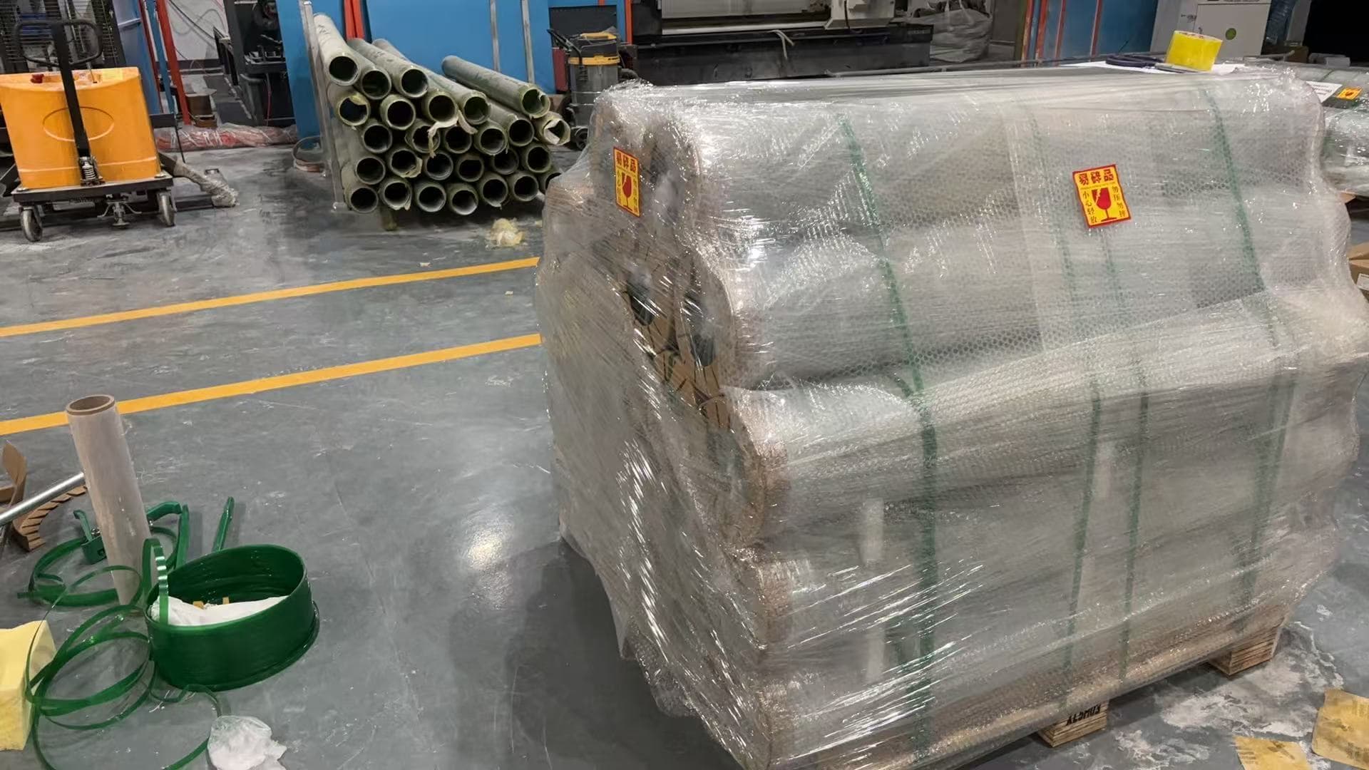 Protected packaging for epoxy fiberglass insulation tubes
